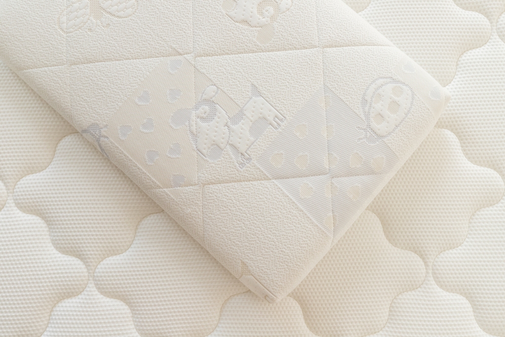 Подушка MaterLux Baby Memory Foam Maxi